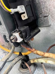 Burnt Electrical Connection Fix-it 24/7 Air Conditioning, Plumbing & Heating, LLC 4236 Rivers Ave, North Charleston, SC 29405 +18433056494 https://www.fixmyhome247.com/